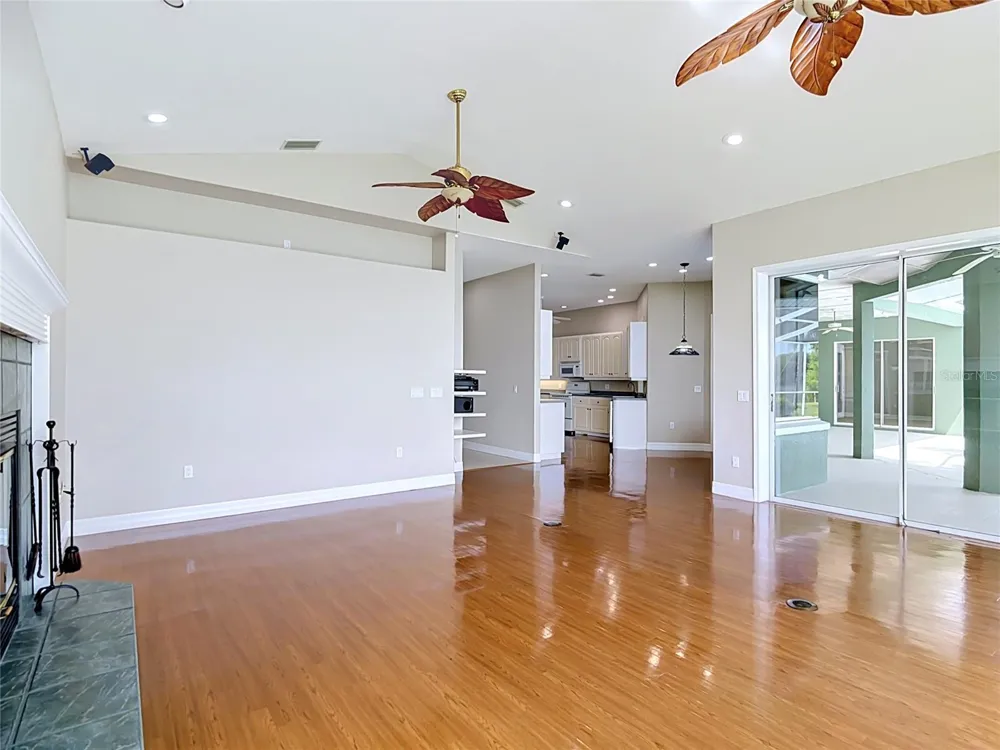134 BAYBERRY DRIVE Polk City, FL 33868