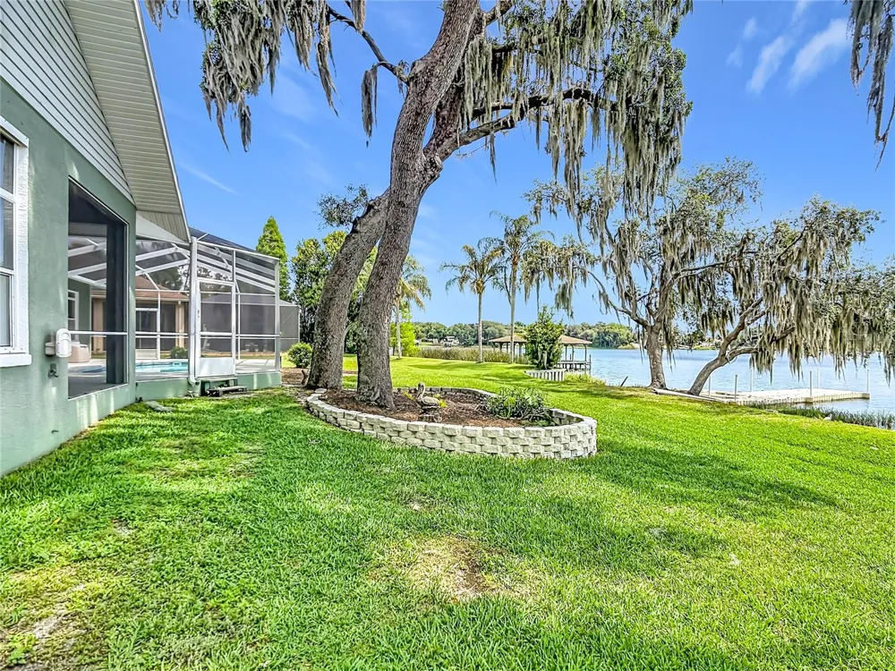 134 BAYBERRY DRIVE Polk City, FL 33868