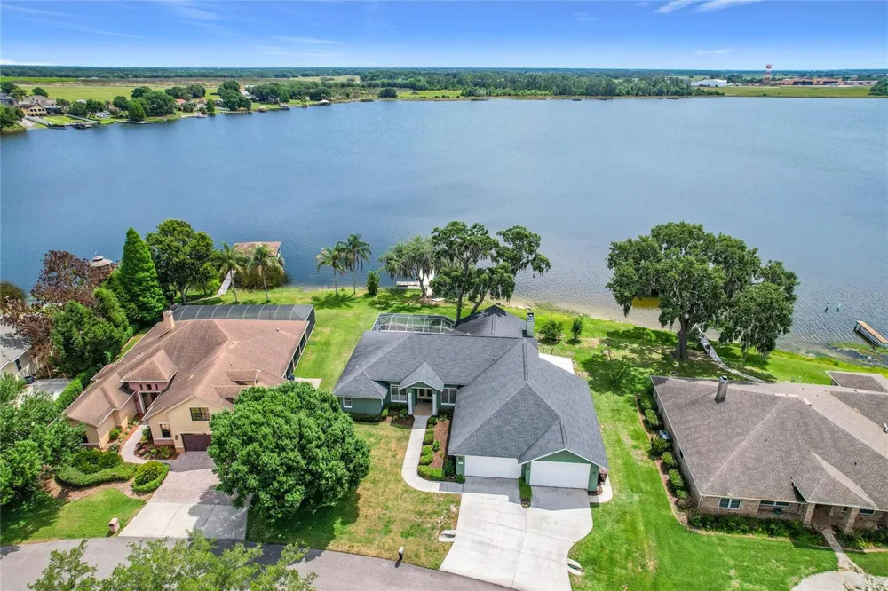 134 BAYBERRY DRIVE Polk City, FL 33868