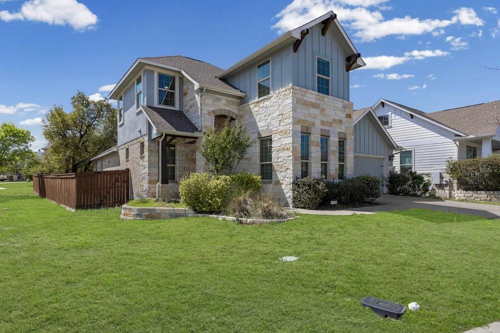 2209 Littleleaf Lane Leander, TX 78641