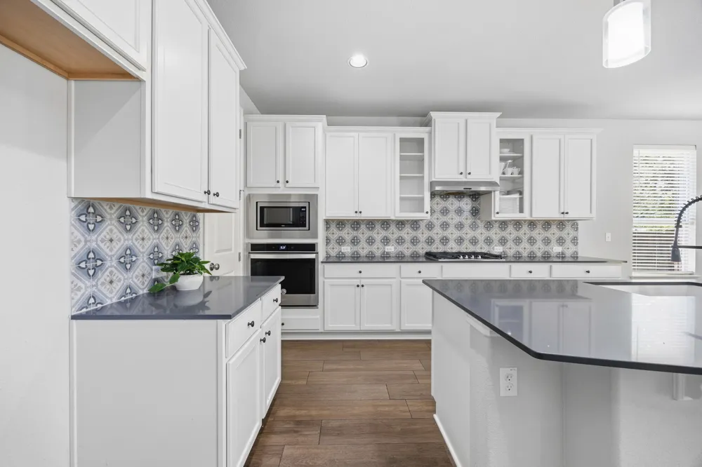 2209 Littleleaf Lane Leander, TX 78641