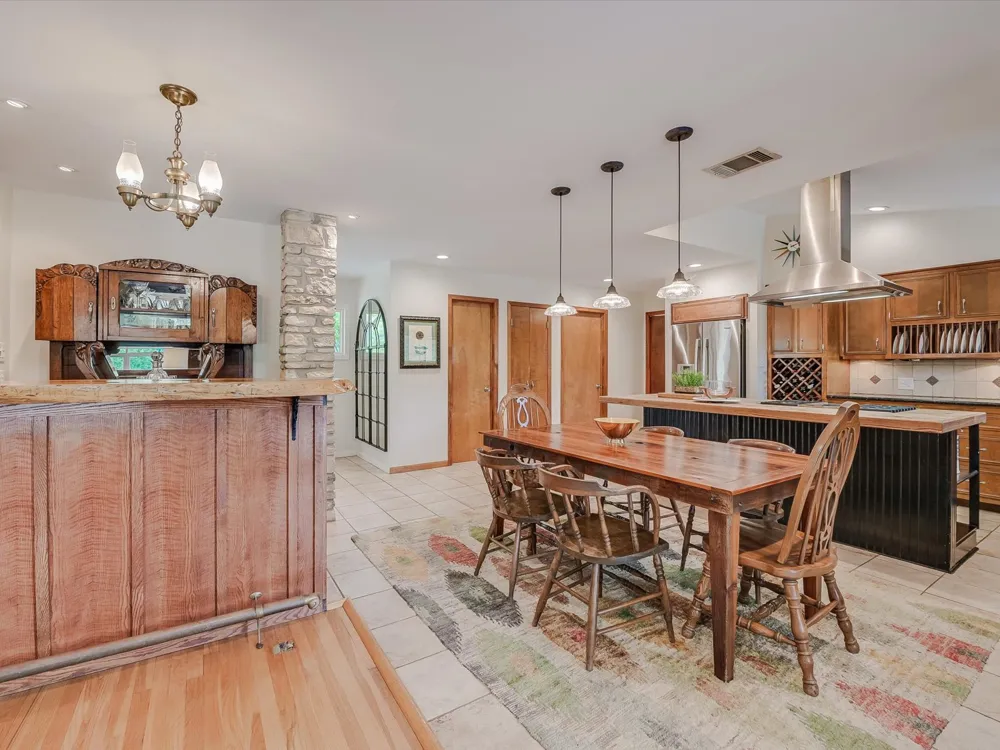 1500 Spoke Hollow Road Wimberley, TX 78676