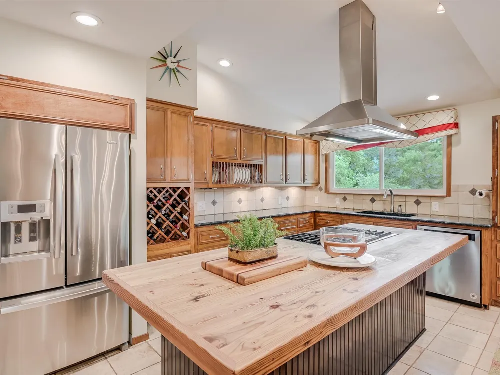 1500 Spoke Hollow Road Wimberley, TX 78676