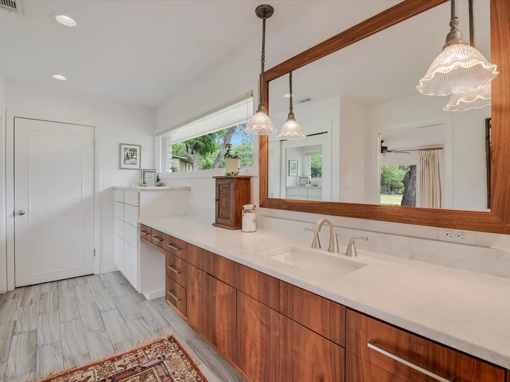 1500 Spoke Hollow Road Wimberley, TX 78676