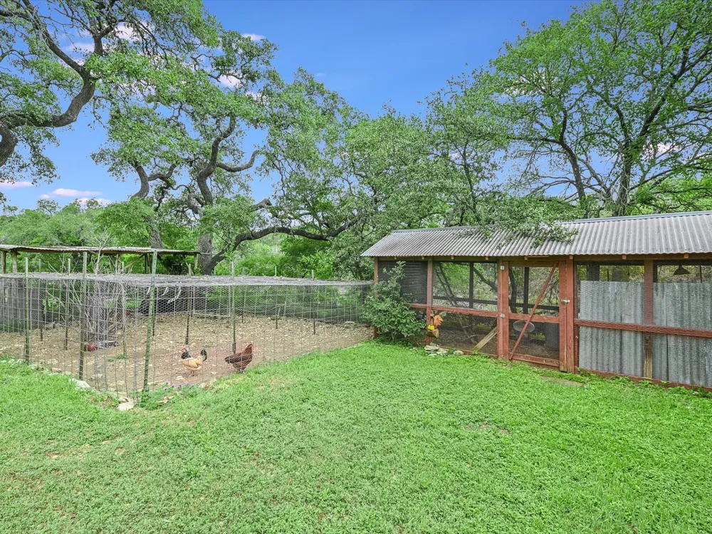 1500 Spoke Hollow Road Wimberley, TX 78676