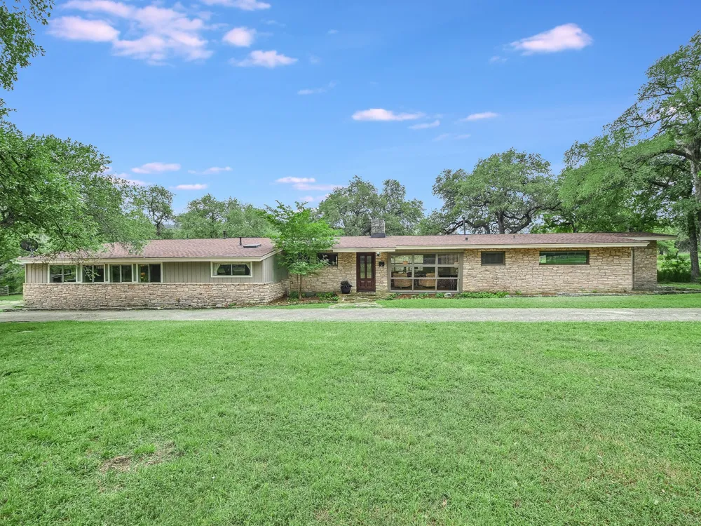 1500 Spoke Hollow Road Wimberley, TX 78676