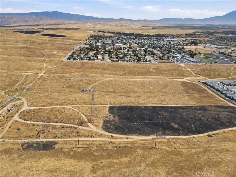 APN# 132-010-13 Bakersfield, CA 93306