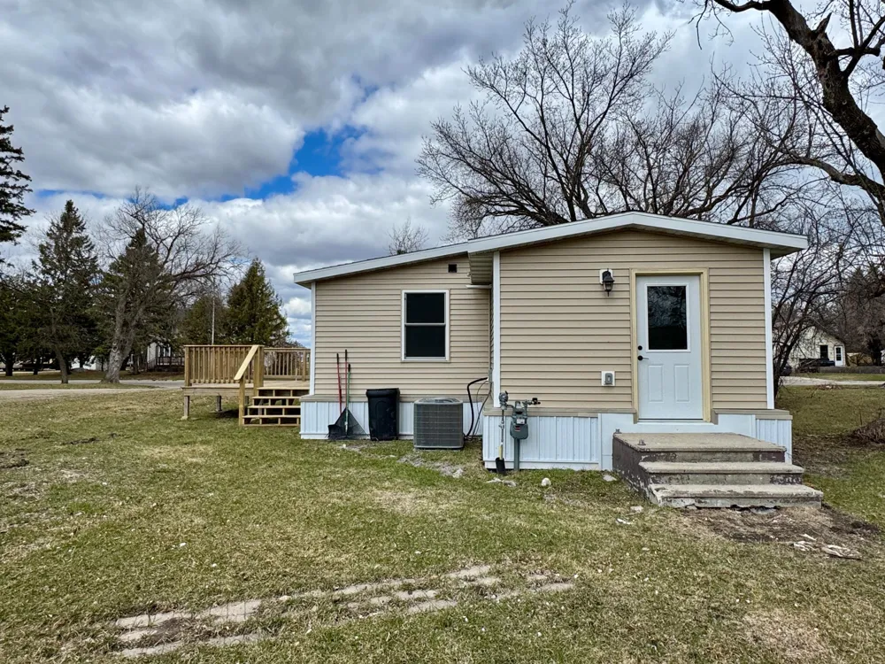 202 Washington Street SE Warroad, MN 56763