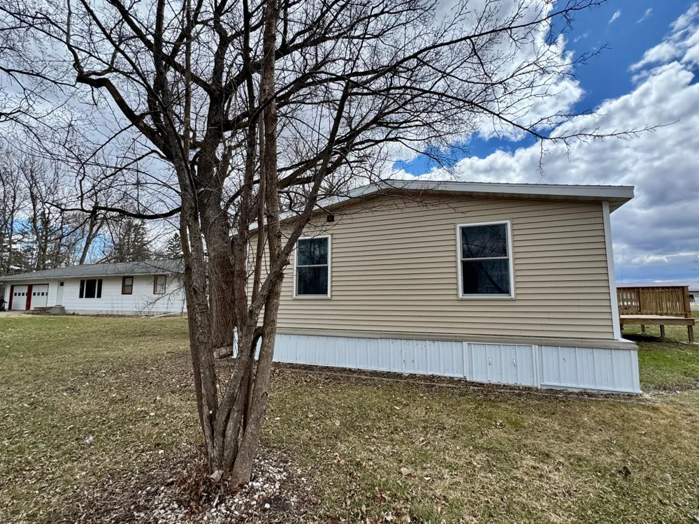 202 Washington Street SE Warroad, MN 56763