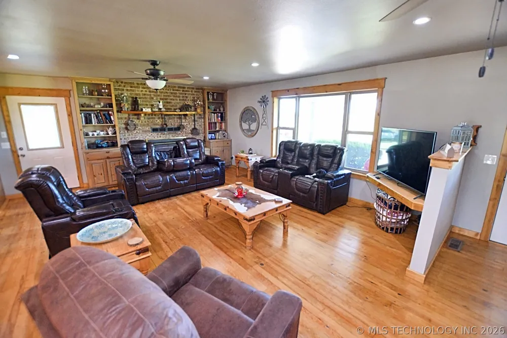 12219 Hwy 62 Tahlequah, OK 74464