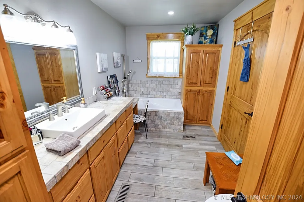 12219 Hwy 62 Tahlequah, OK 74464