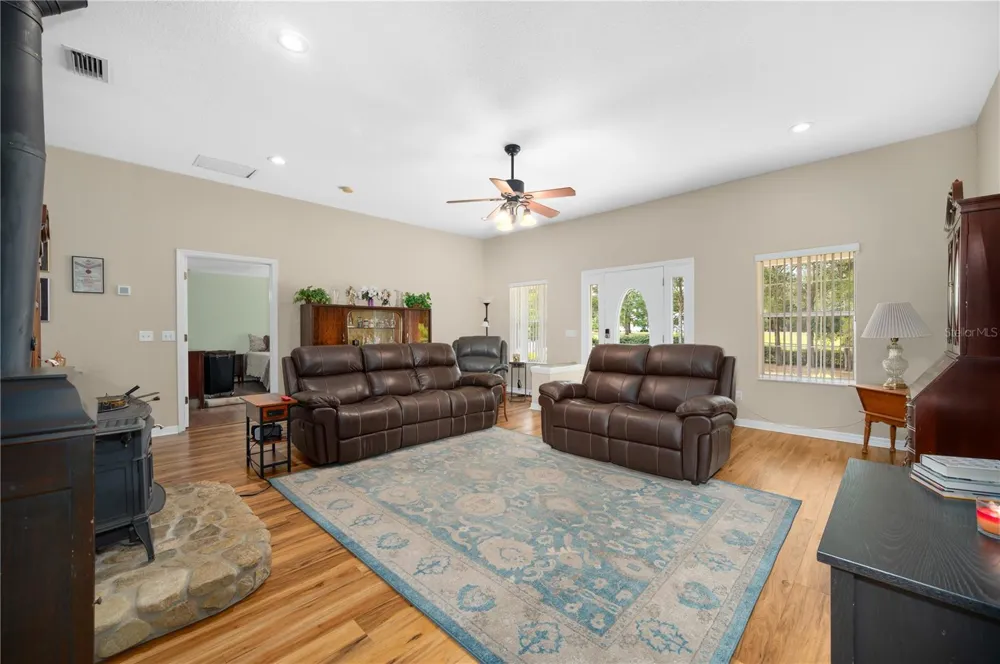 8822 NW 170TH STREET Alachua, FL 32615