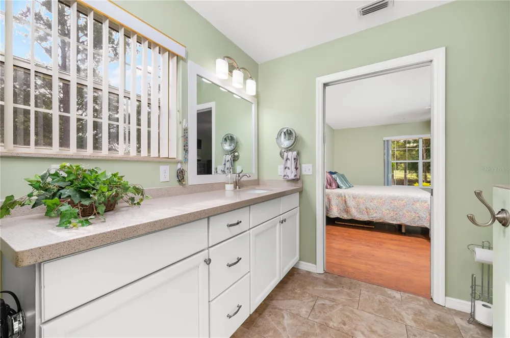 8822 NW 170TH STREET Alachua, FL 32615
