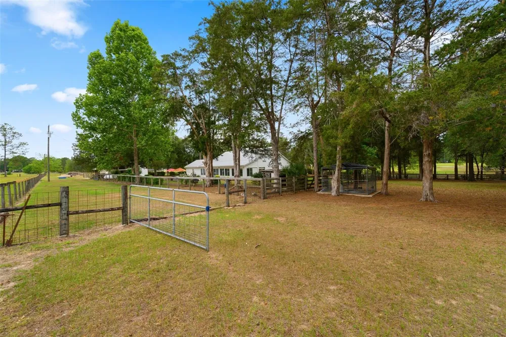 8822 NW 170TH STREET Alachua, FL 32615