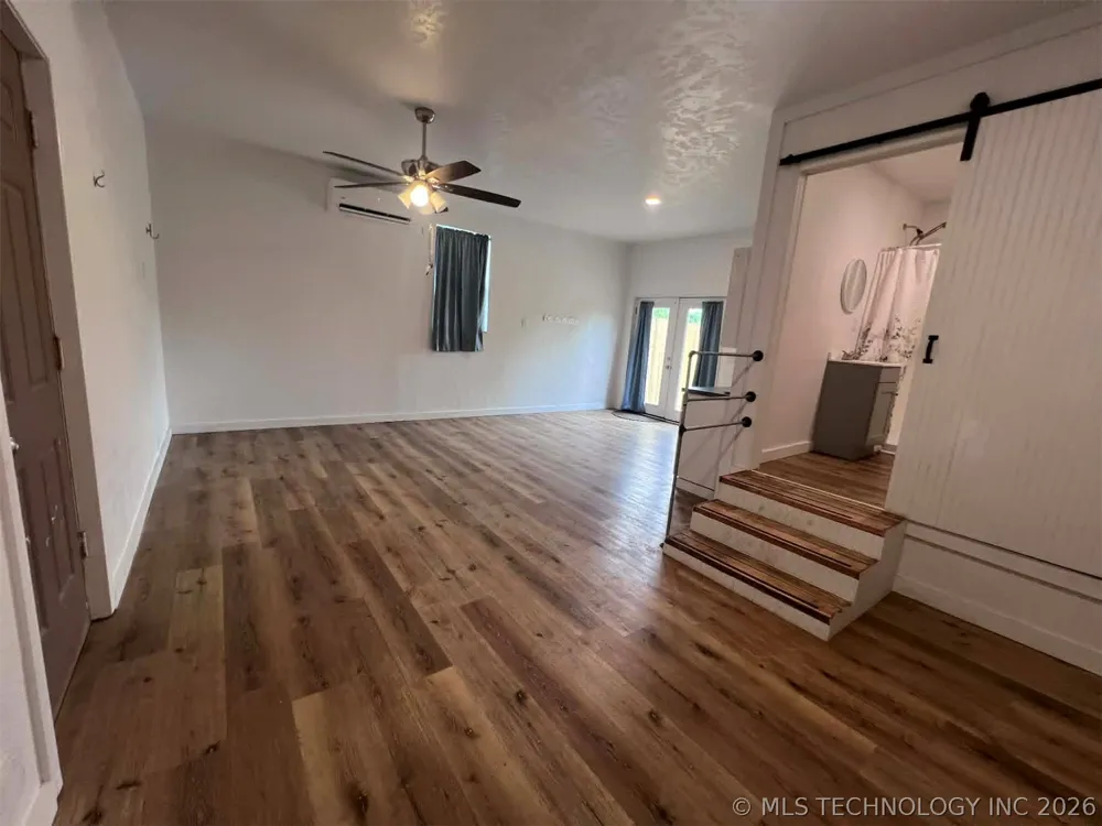 18756 E 690 ROAD Moody, OK 74464
