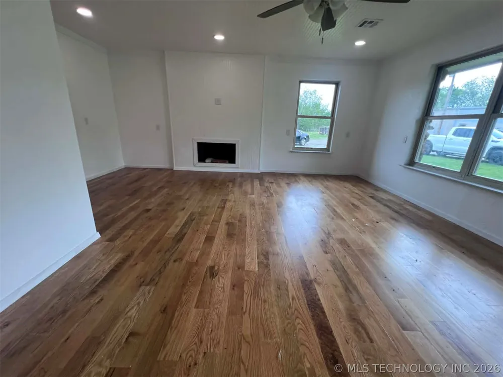 18756 E 690 ROAD Moody, OK 74464