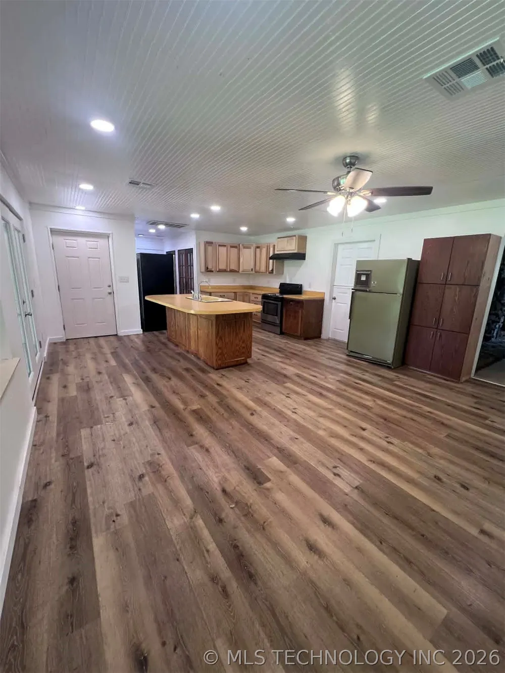 18756 E 690 ROAD Moody, OK 74464
