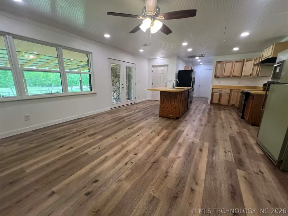 18756 E 690 ROAD Moody, OK 74464