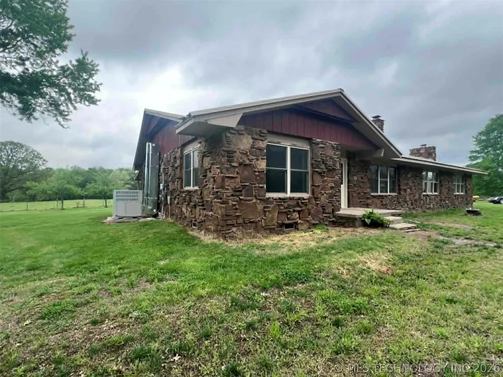 18756 E 690 ROAD Moody, OK 74464
