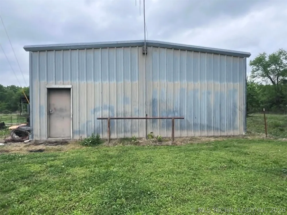 18756 E 690 ROAD Moody, OK 74464