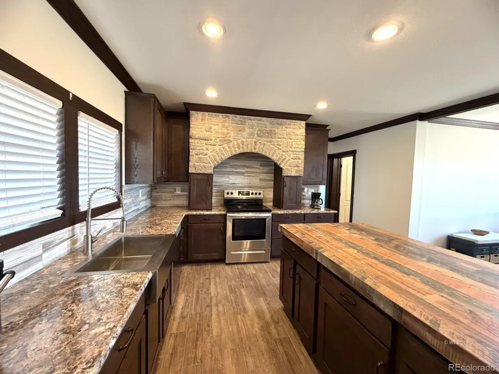 9621 County Road 328 Westcliffe, CO 81252