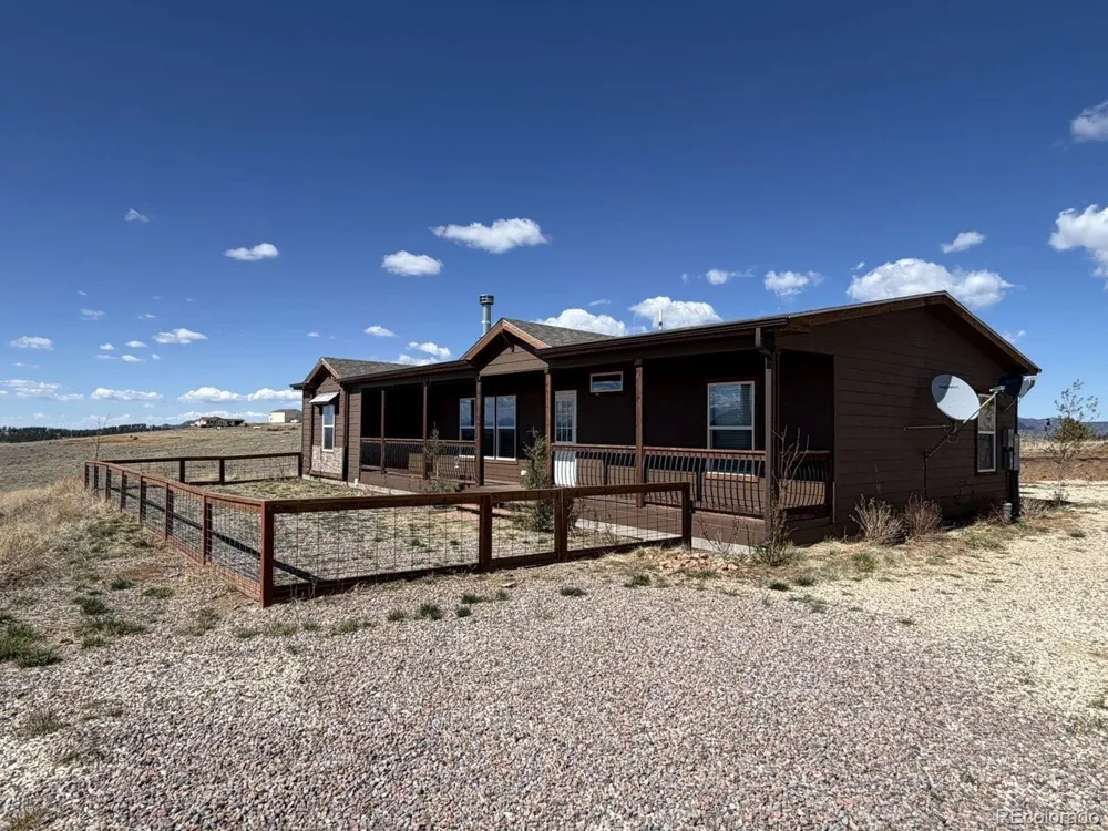 9621 County Road 328 Westcliffe, CO 81252