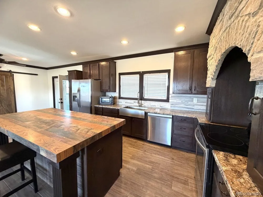 9621 County Road 328 Westcliffe, CO 81252