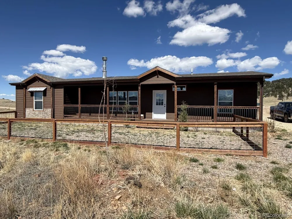 9621 County Road 328 Westcliffe, CO 81252