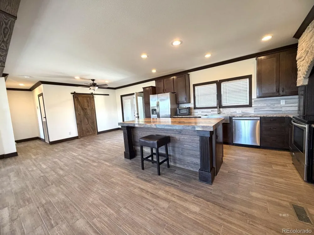 9621 County Road 328 Westcliffe, CO 81252