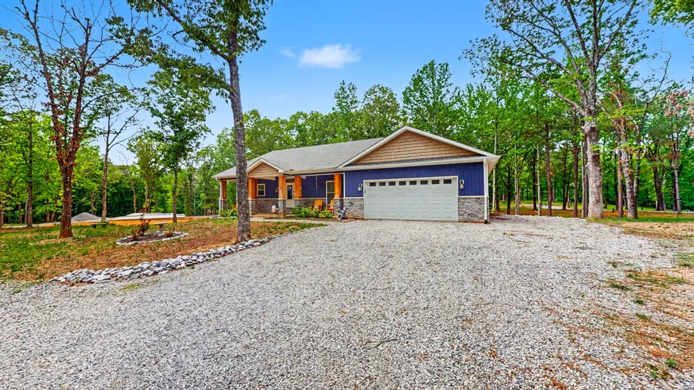 145 Serenity Village Dr Benton, KY 42025