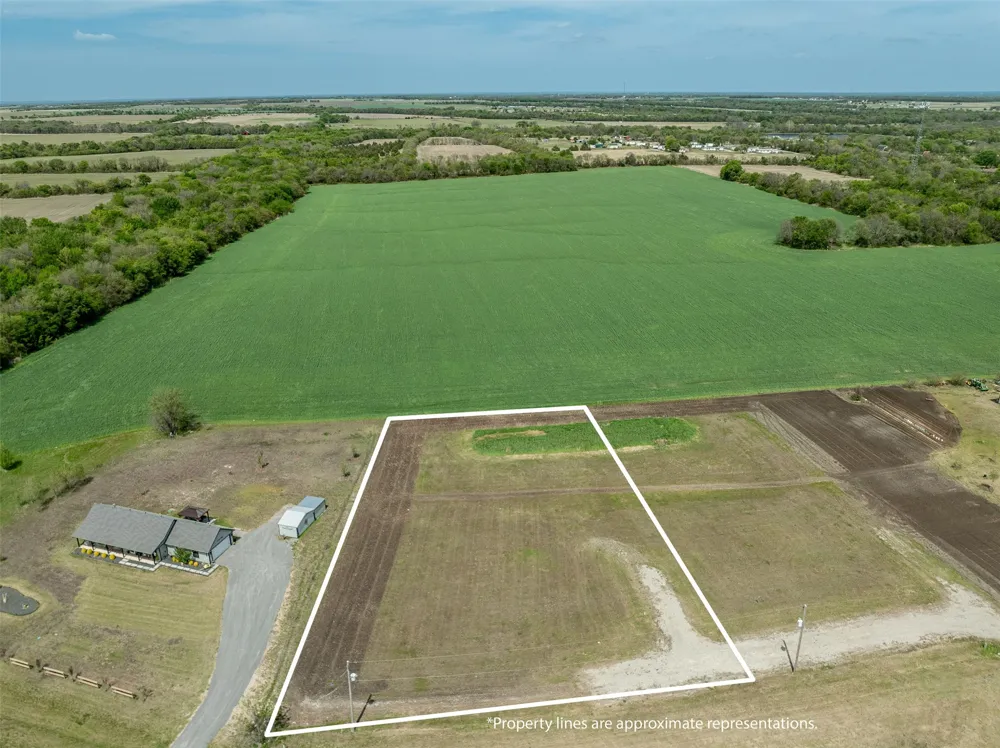 McCartney Trail Whitewright, TX 75491