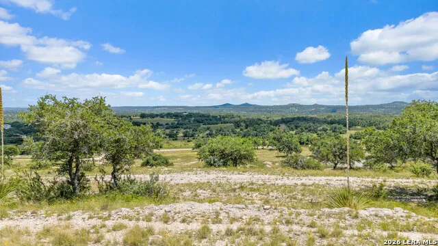 5032 Kendalia Rd Blanco, TX 78606