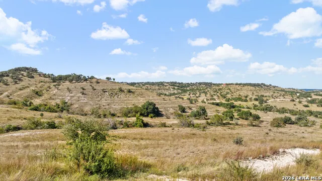 5032 Kendalia Rd Blanco, TX 78606