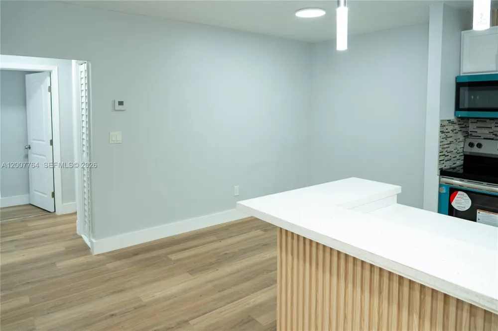 4000 NW 195th St Miami Gardens, FL 33055