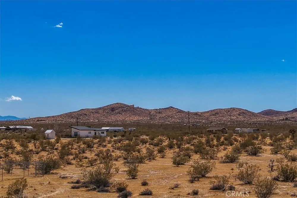 1440 Mcgarry Joshua Tree, CA 92252