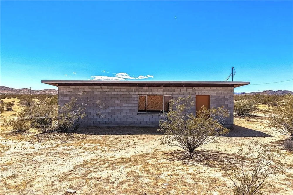 1440 Mcgarry Joshua Tree, CA 92252