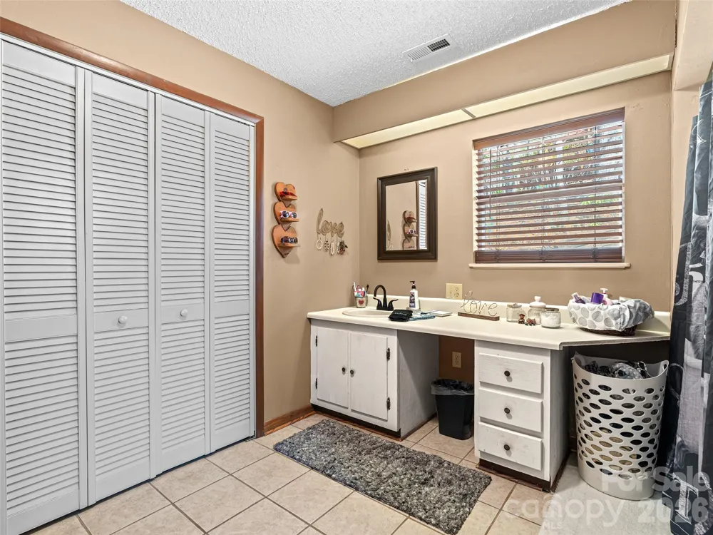 174 Pleasant Ridge Maggie Valley, NC 28751