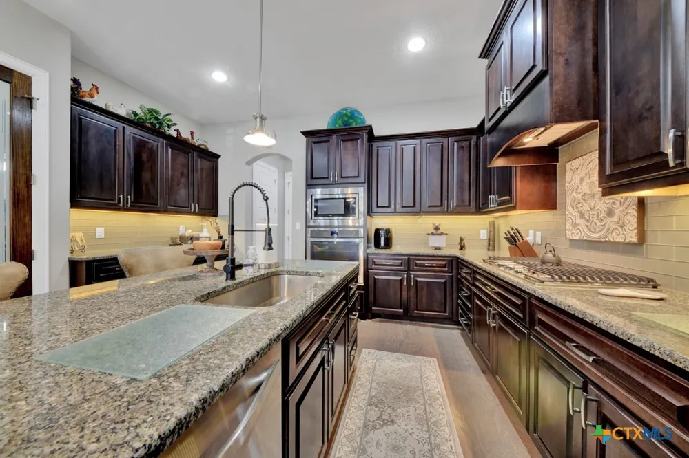949 Academy Avenue New Braunfels, TX 78130