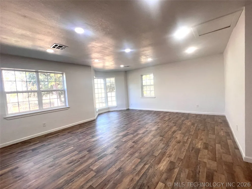 563 W Chambers Road McAlester, OK 74501