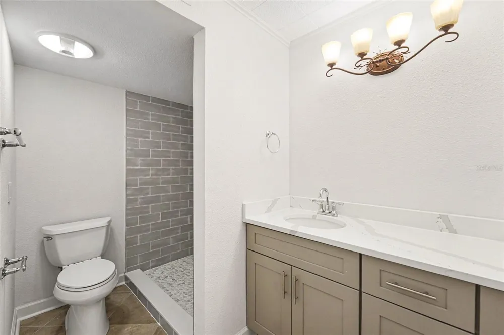 546 PLAZA SEVILLE COURT #85 Treasure Island, FL 33706