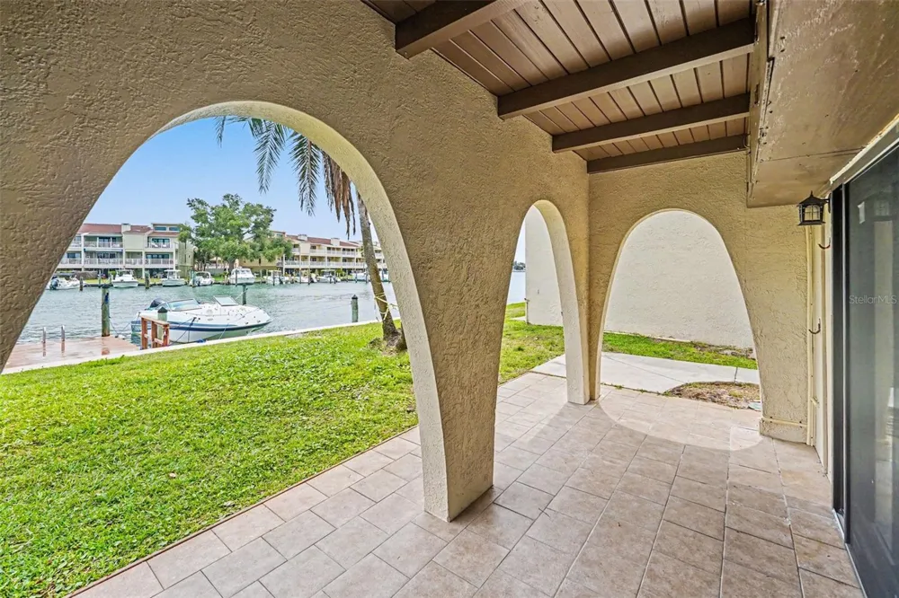 546 PLAZA SEVILLE COURT #85 Treasure Island, FL 33706
