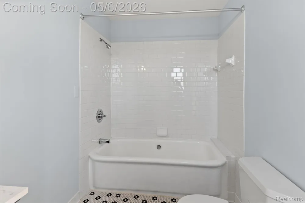2900 E Jefferson Avenue #A600 Detroit City, MI 48207