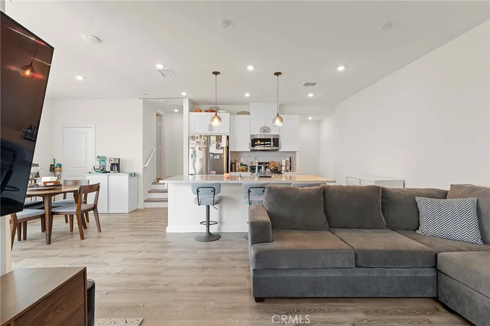 1560 TOPEKA #7 Placentia, CA 92870