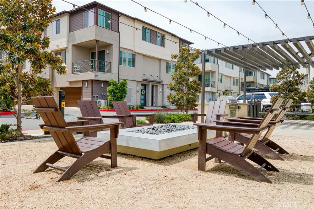 1560 TOPEKA #7 Placentia, CA 92870