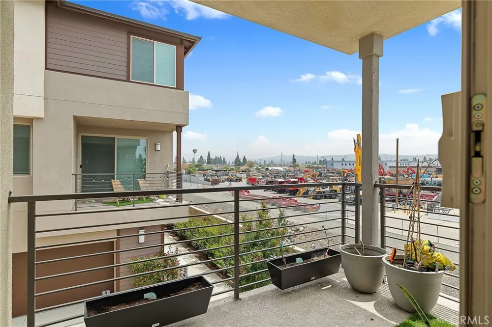 1560 TOPEKA #7 Placentia, CA 92870