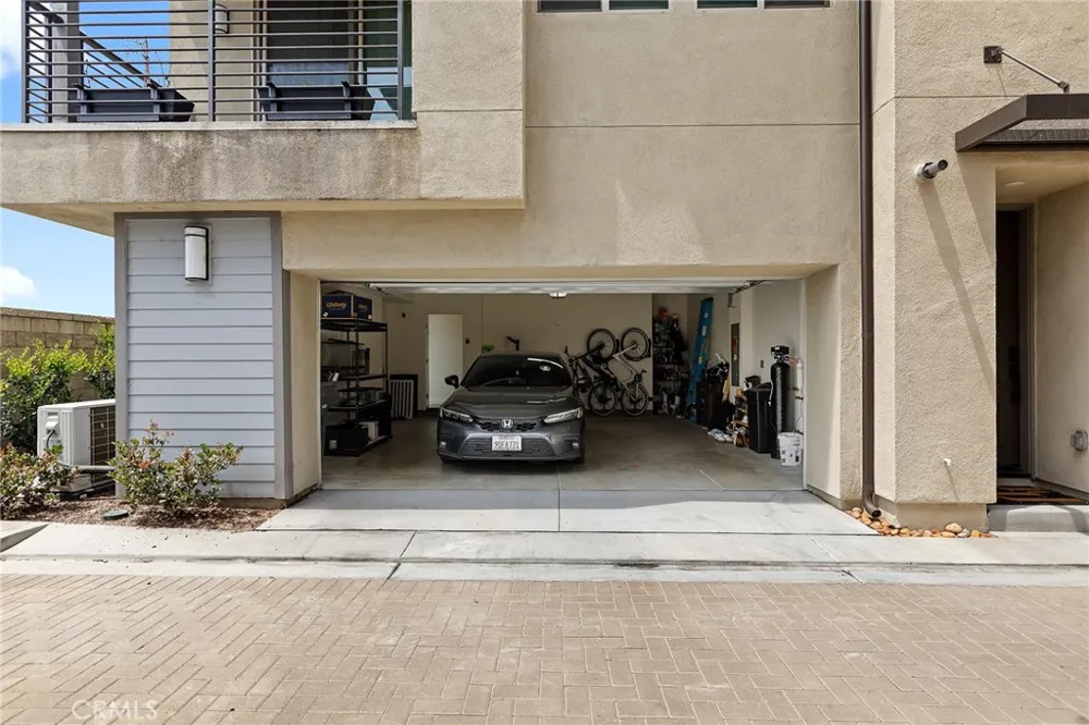 1560 TOPEKA #7 Placentia, CA 92870