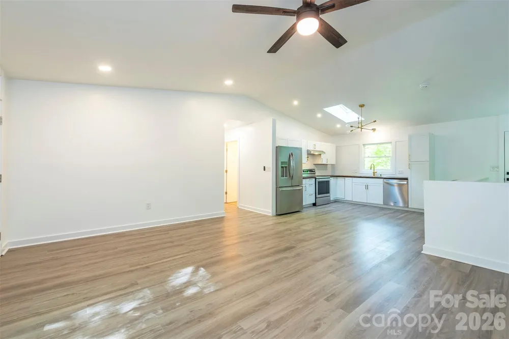 4 Smokey Mountain Drive Swannanoa, NC 28778
