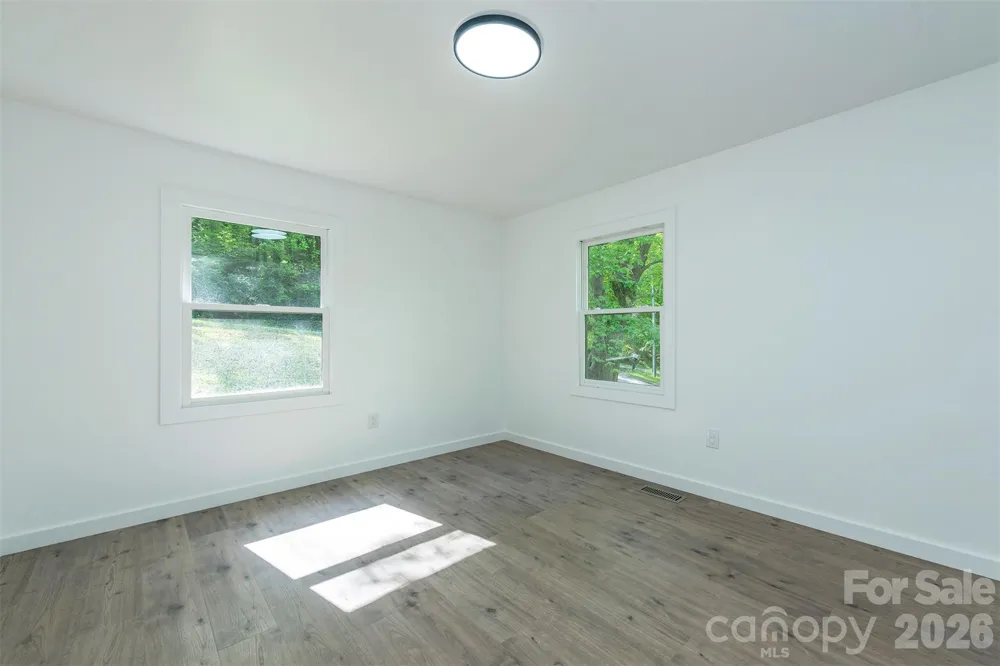 4 Smokey Mountain Drive Swannanoa, NC 28778