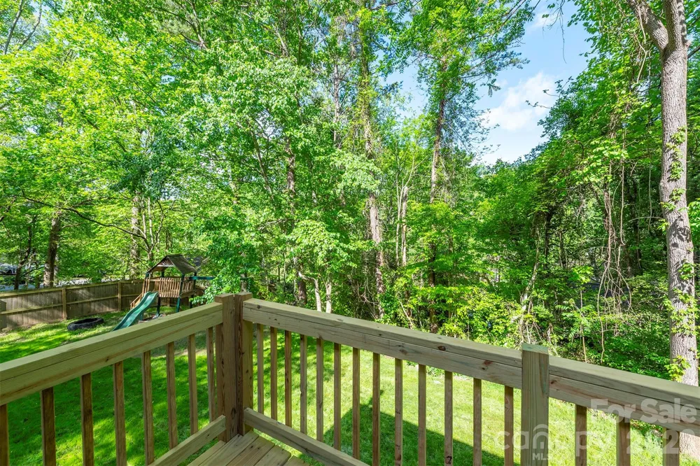 4 Smokey Mountain Drive Swannanoa, NC 28778