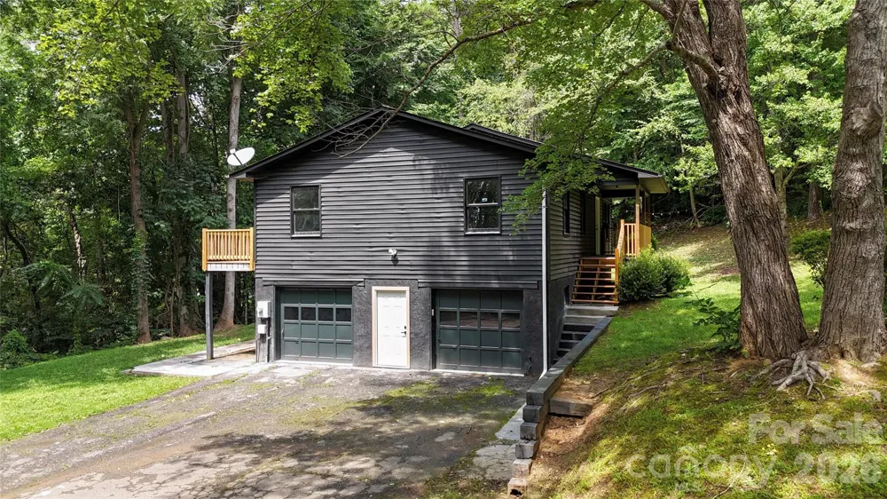4 Smokey Mountain Drive Swannanoa, NC 28778